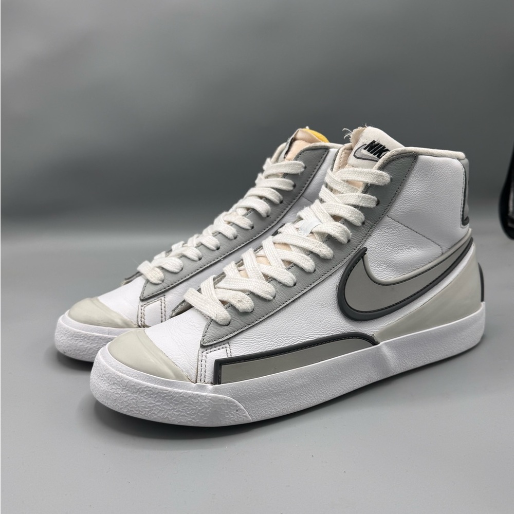 Nike White and Gray Men's Sneakers